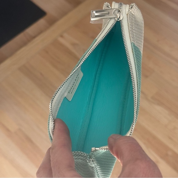 NIB TIFFANY & CO. Color Block Cosmetic Case Make Up Pencil Case Blue & White - Picture 10 of 16